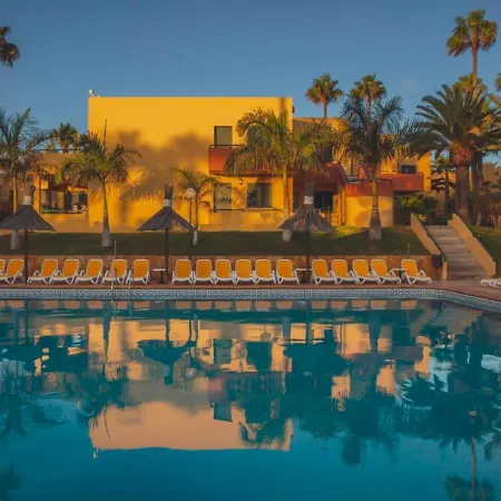 Rosa Atlantic Fuerteventura * Коральео